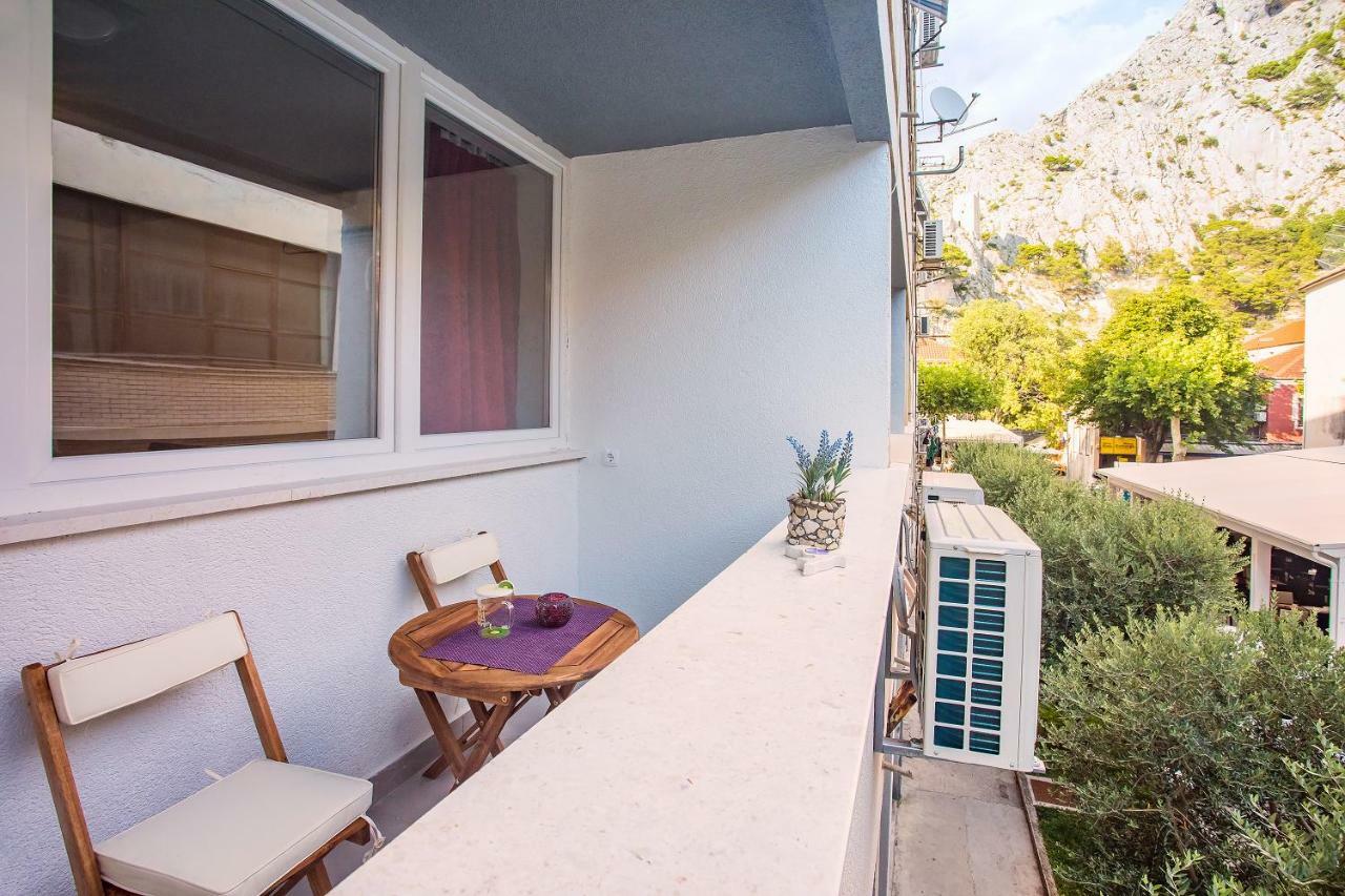 Kate Lägenhet Omiš Exteriör bild