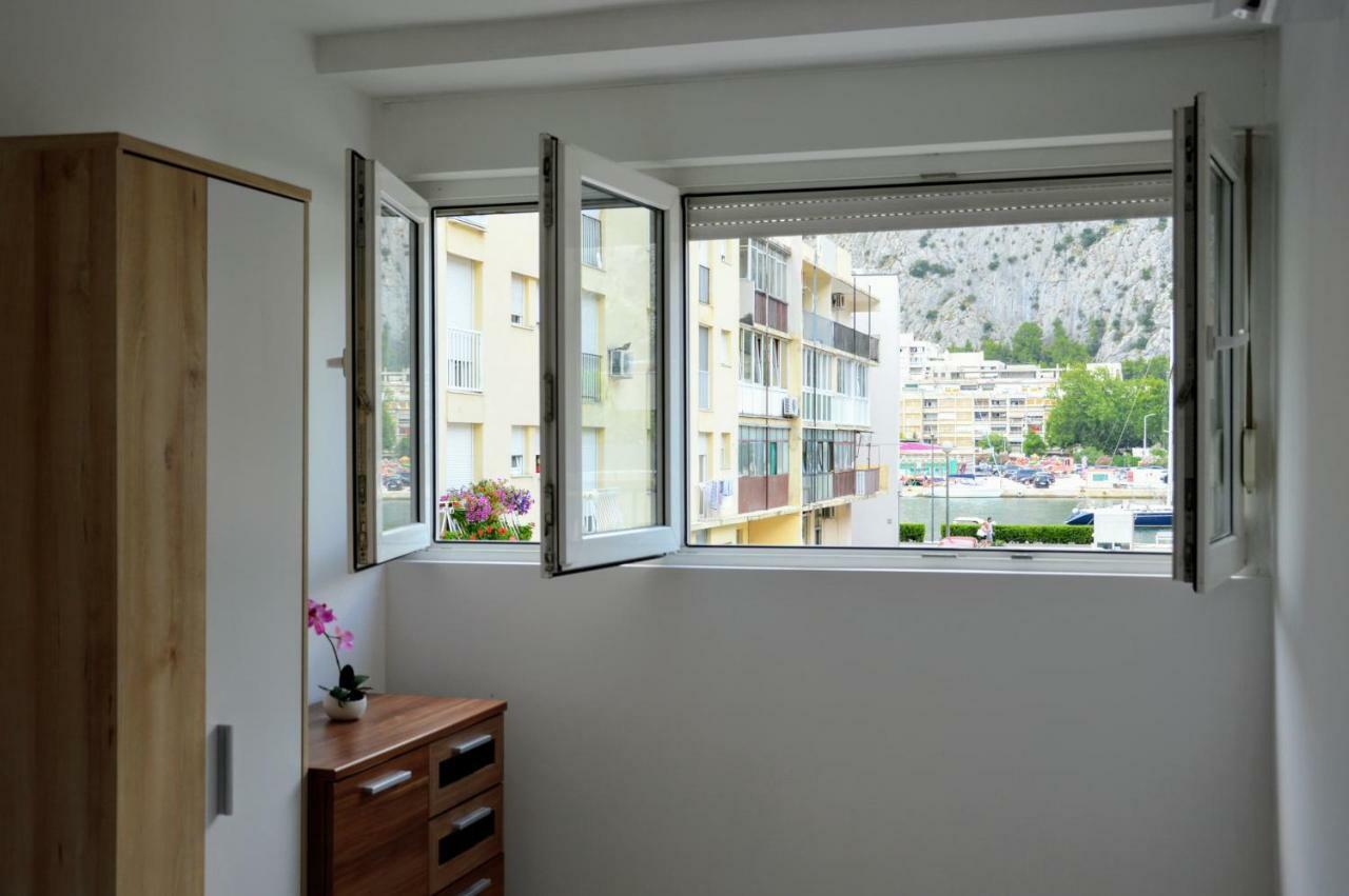 Kate Lägenhet Omiš Exteriör bild