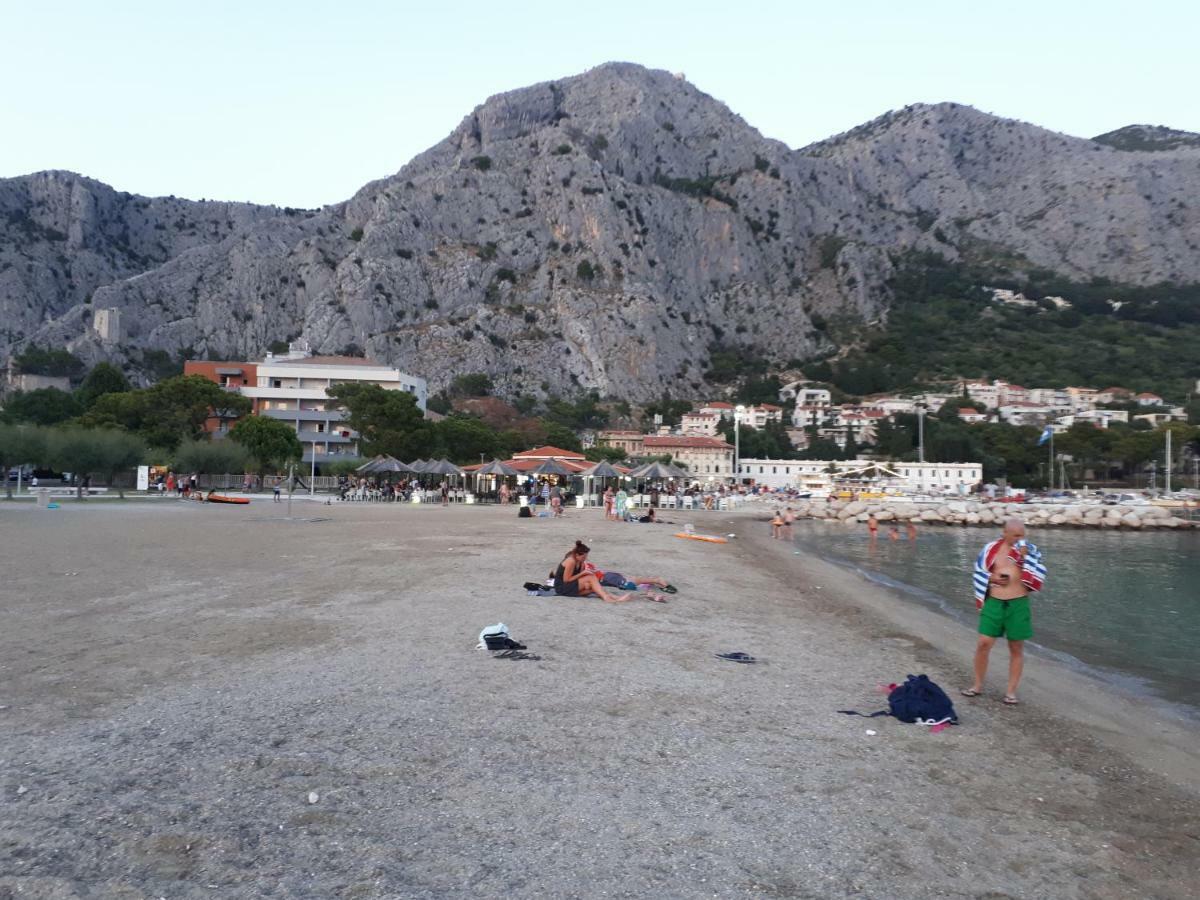 Kate Lägenhet Omiš Exteriör bild
